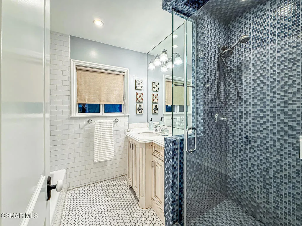 gBathroom1