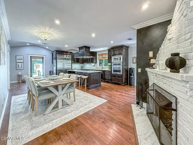 cKitchen and Dining1