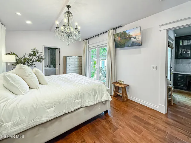 dPrimary Bedroom Suite2