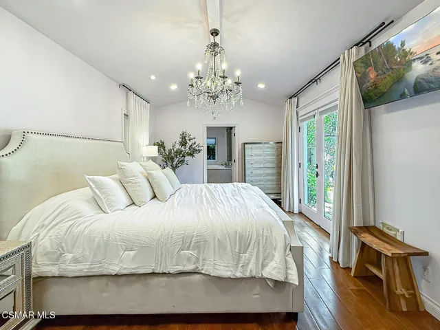 dPrimary Bedroom Suite3