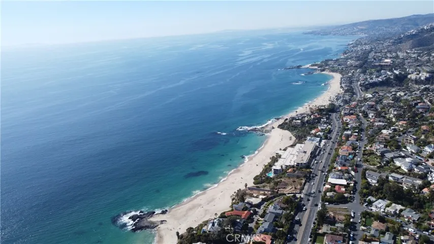Nearby World Famous Beaches are just down Crown Valley.