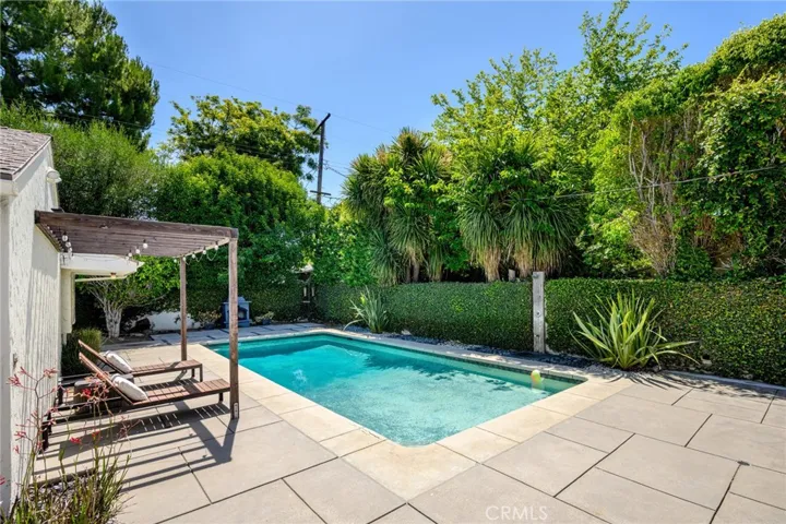 5806 Noble, Sherman Oaks, California 91411