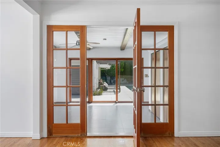 5806 Noble, Sherman Oaks, California 91411