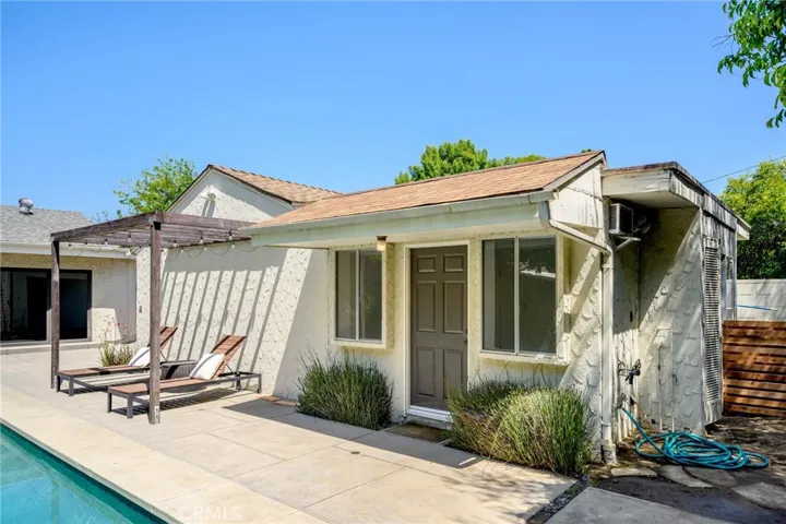5806 Noble, Sherman Oaks, California 91411