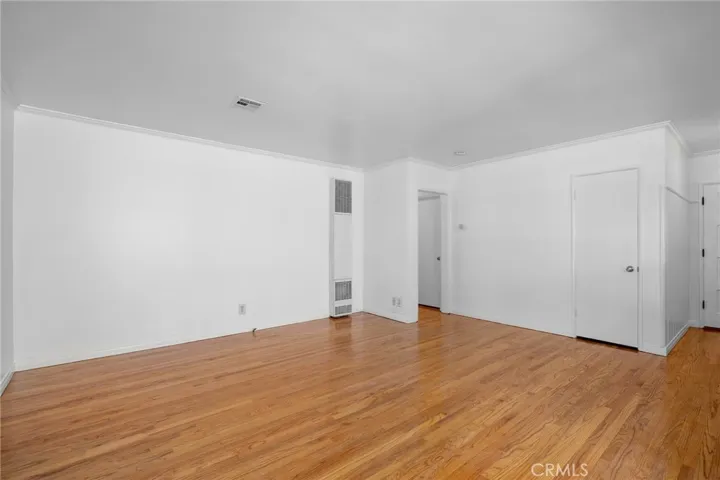 5806 Noble, Sherman Oaks, California 91411
