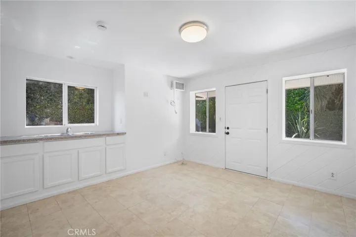 5806 Noble, Sherman Oaks, California 91411
