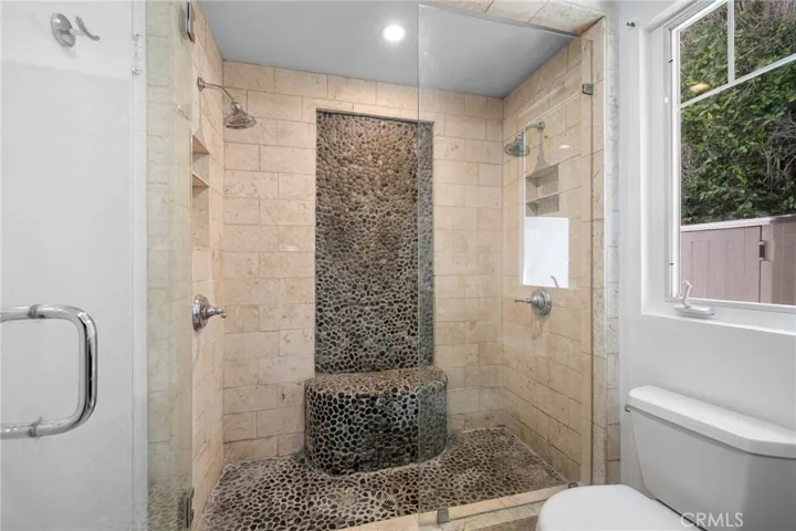 5806 Noble, Sherman Oaks, California 91411