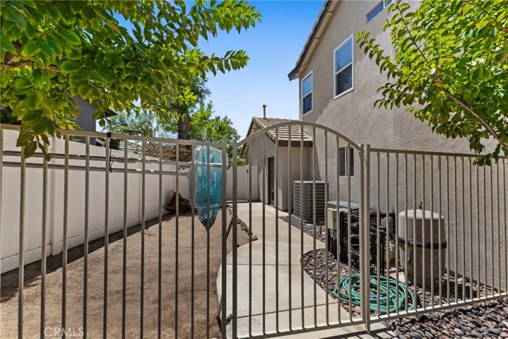Side Yard w/ Gate