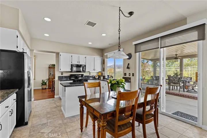 Sliding Glass Doors w/ Roller Shades