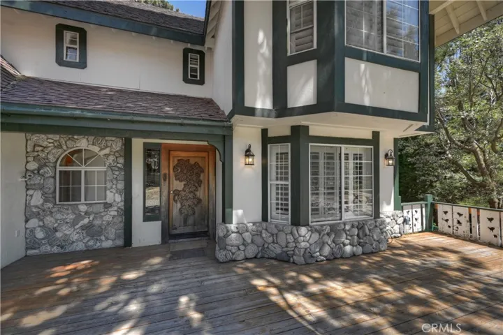 Front Exterior Entry