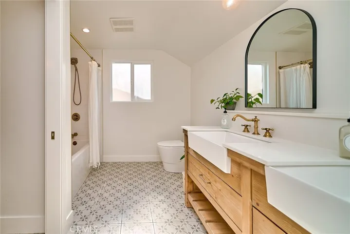 4841 Windsong, La Palma, California 90623