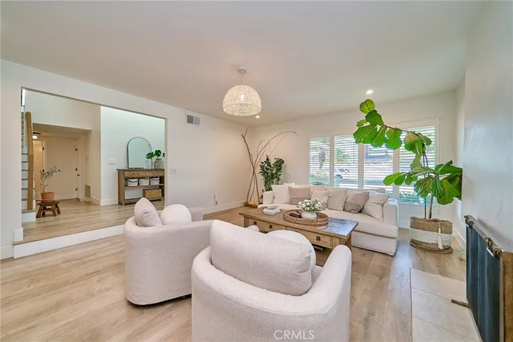 4841 Windsong, La Palma, California 90623