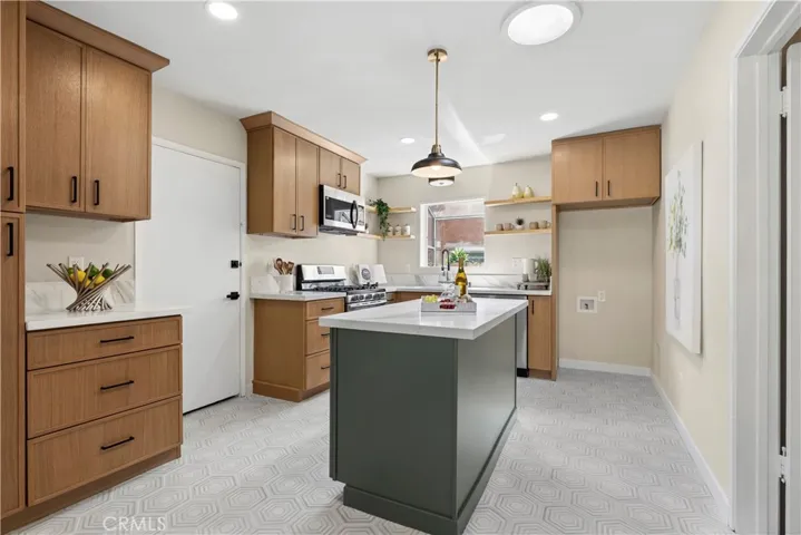 3405 W Brady, Anaheim, California 92804