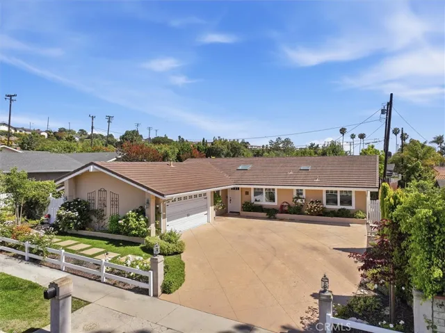 6520 Monero Drive, Rancho Palos Verdes, California 90275