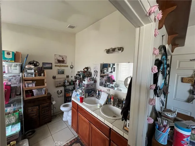 2825 Del Rosa, Phelan, California 92371
