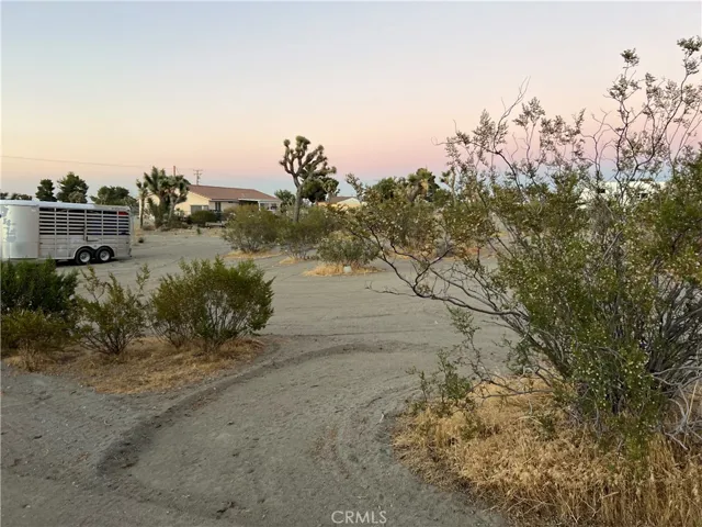 2825 Del Rosa, Phelan, California 92371