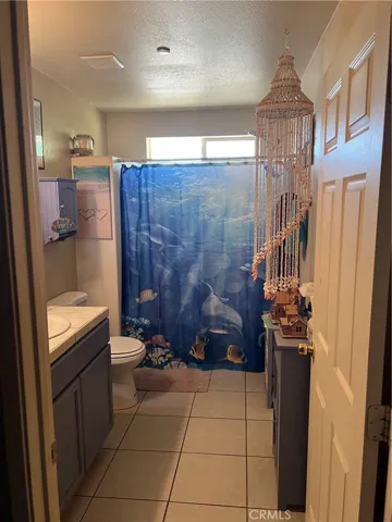 bathroom2