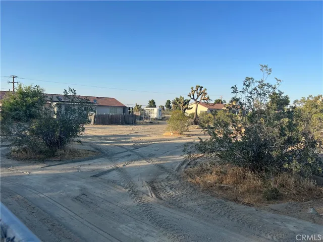 2825 Del Rosa, Phelan, California 92371