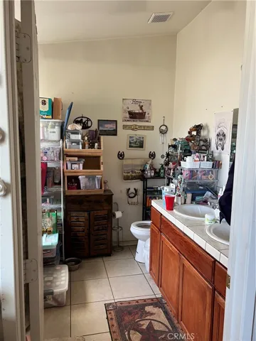 2825 Del Rosa, Phelan, California 92371