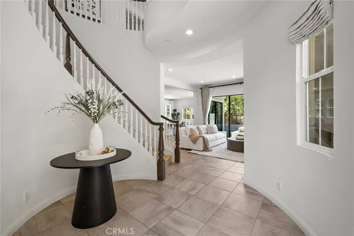 27 Heron, Lake Forest, California 92630