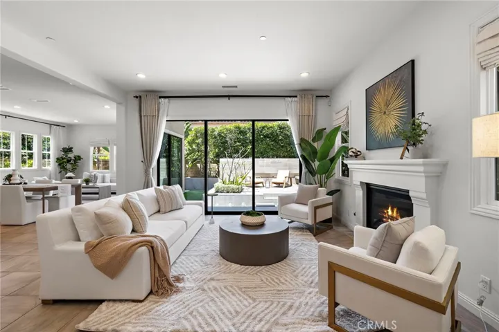 27 Heron, Lake Forest, California 92630