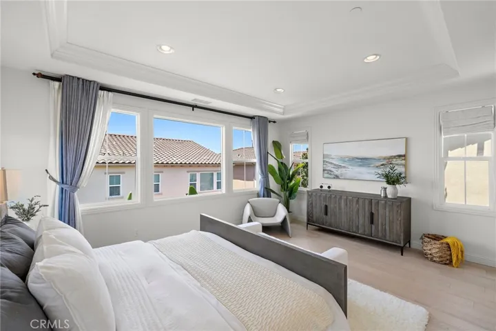27 Heron, Lake Forest, California 92630