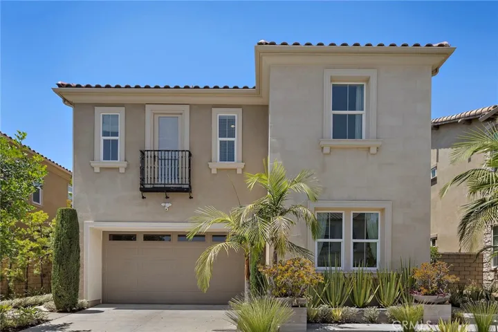 27 Heron, Lake Forest, California 92630