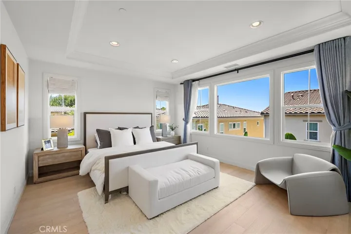 27 Heron, Lake Forest, California 92630