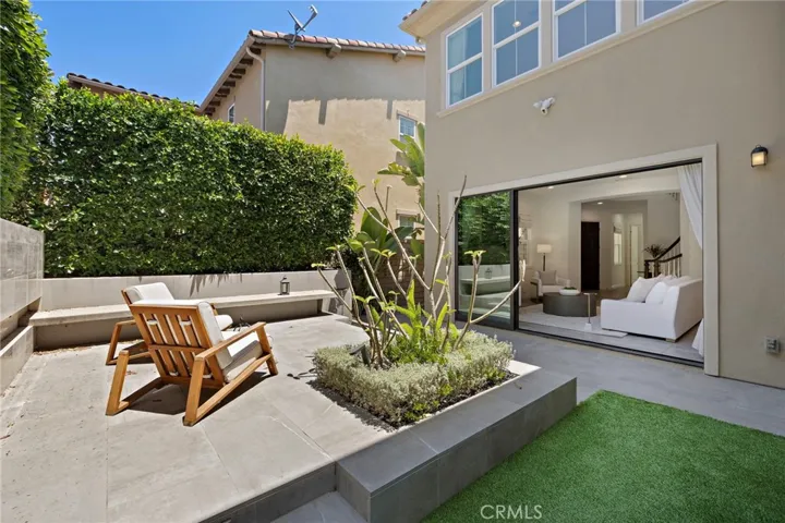 27 Heron, Lake Forest, California 92630