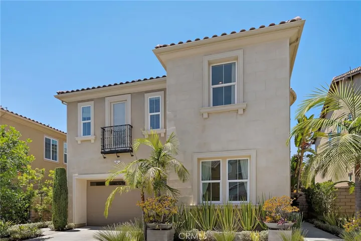 27 Heron, Lake Forest, California 92630