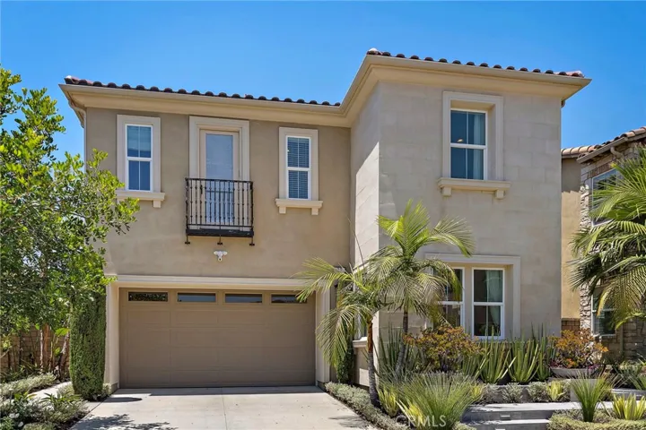27 Heron, Lake Forest, California 92630
