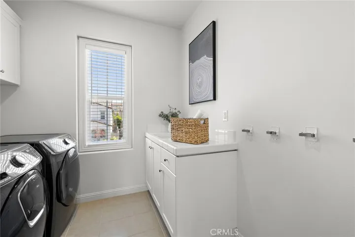 27 Heron, Lake Forest, California 92630