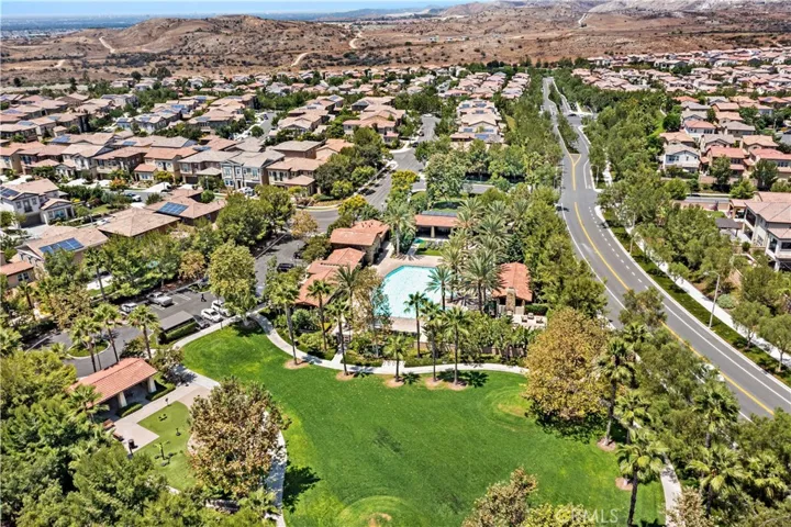 27 Heron, Lake Forest, California 92630