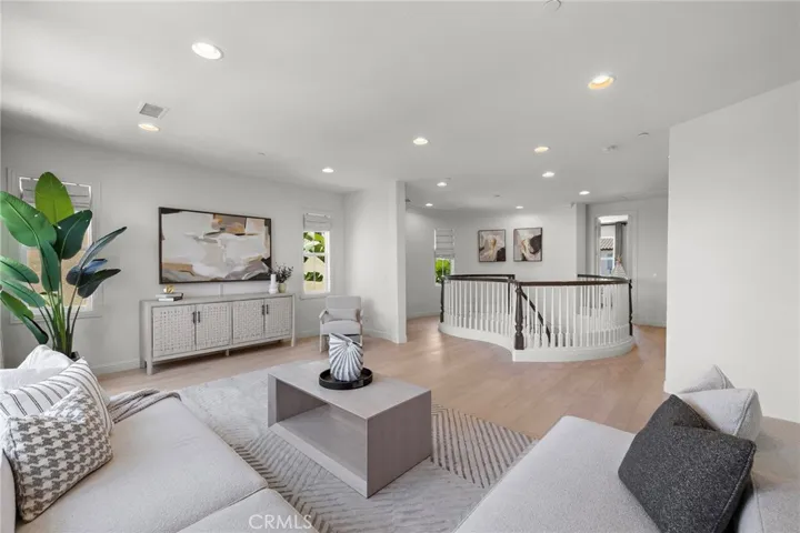 27 Heron, Lake Forest, California 92630