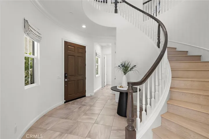 27 Heron, Lake Forest, California 92630