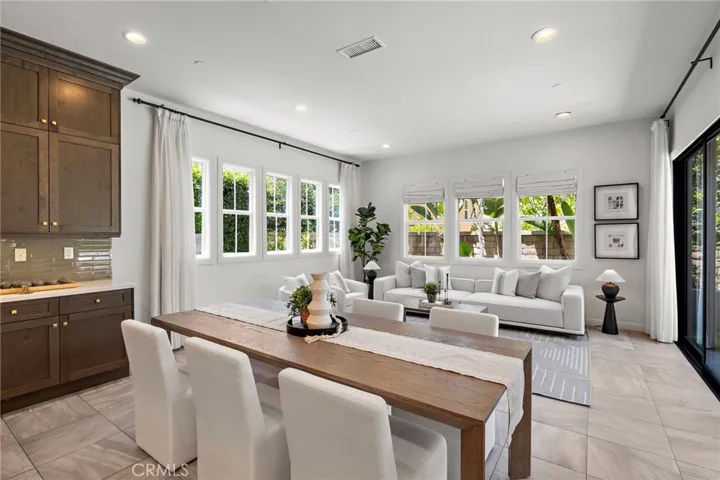 27 Heron, Lake Forest, California 92630