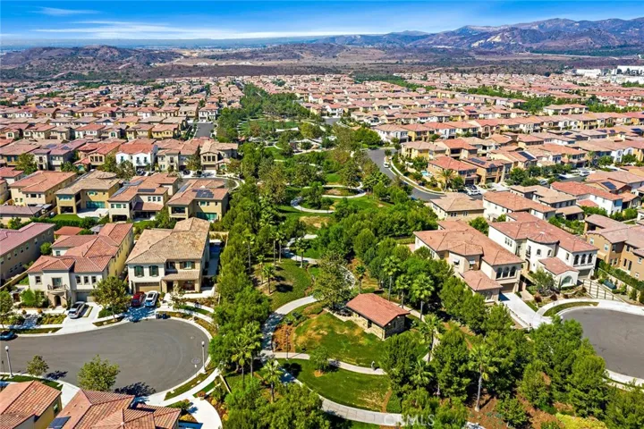 27 Heron, Lake Forest, California 92630