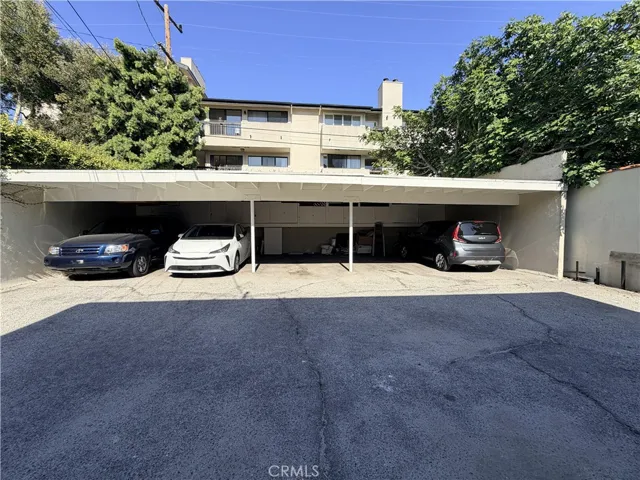 Carport 1 space