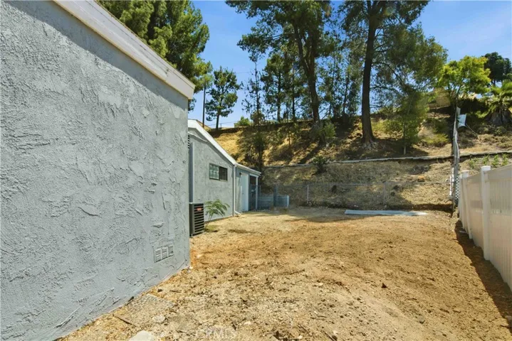 27706 Haxton, Canyon Country, California 91351
