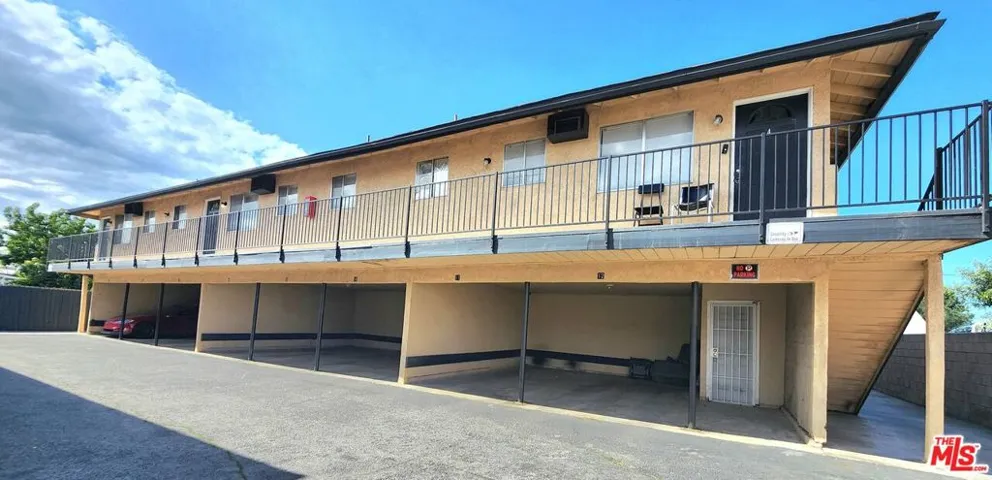 165 N Hamilton Avenue 3, Hemet, California 92543