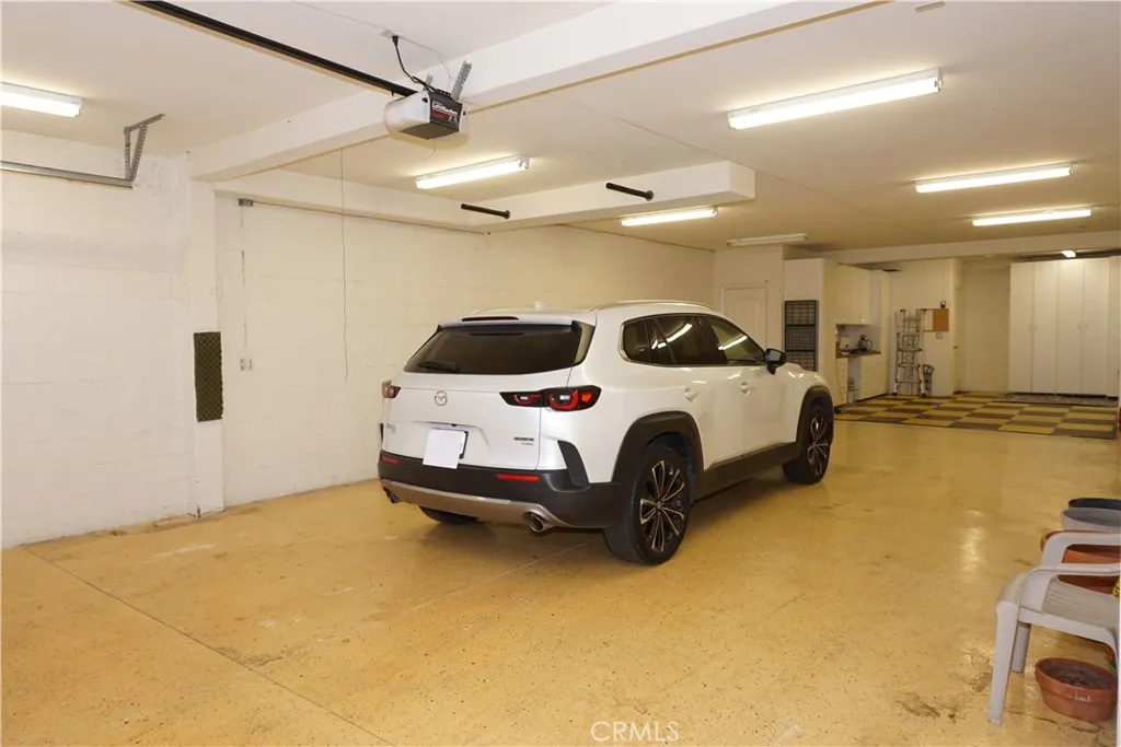Garage - 5 Car Garage - 5 Car
