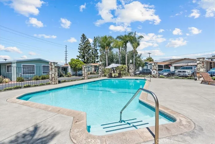 Community pool