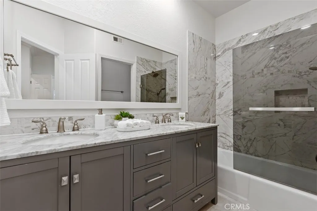 Upstairs bathroom