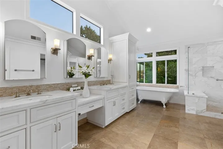 Virtually staged: Primary Ensuite Bathroom with Soaking Tub and Walk-in shower