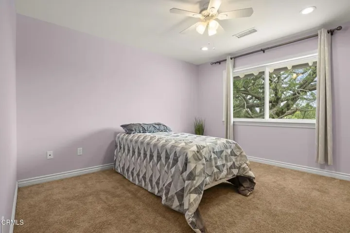 47-bedroom
