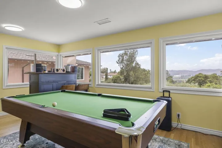 42-Incredible game room