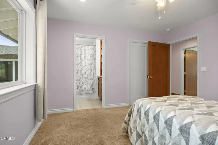 48-ensuite bedroom