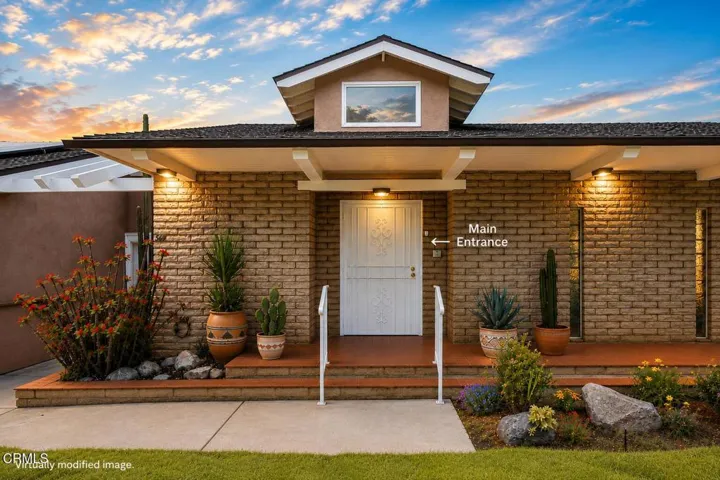 6 EXTERIOR MAIN ENTRY