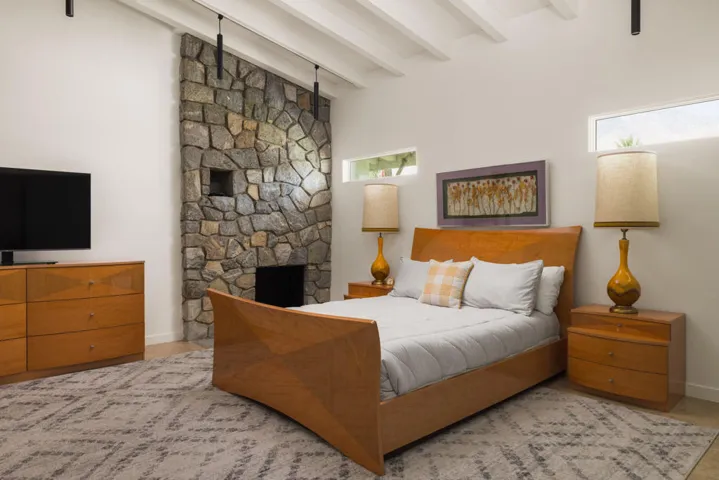 1392 N Paseo De Anza-13