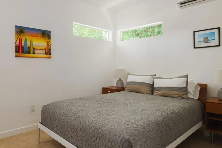 1392 N Paseo De Anza-18